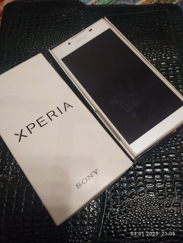 Sony: Sony Xperia L1, Б/у, 16 ГБ, цвет - Белый, 2 SIM