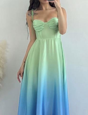 ps svecane bluze: Duga haljina sa ombre efektom
2500 din 
S M L — 10
