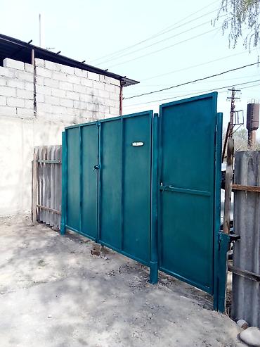 Продажа коттеджей и домов: Дом с участком - Одноэтажный дом с крыльцом и навесом, капитальный — 3