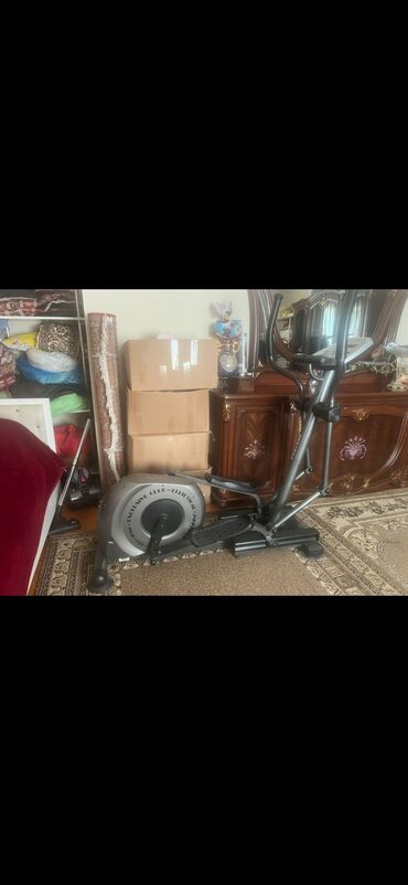 Dəbilqələr: Elliptik trenajor – “Exclusive Club Elliptical Pro” - Kardio və bütün