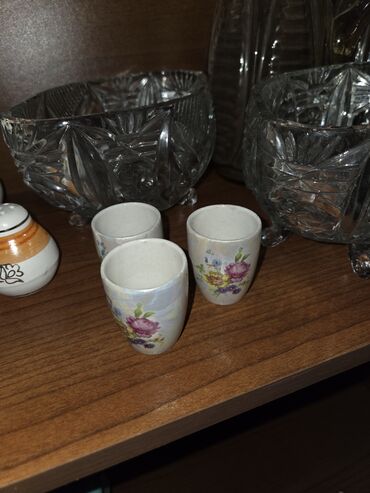 Digər süfrə qabları: Salam. mehsuallarin coxusu iwlenmeyib hec. hamisini birlikde de sata — 27