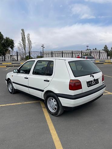 Volkswagen: Volkswagen Golf: 1992 г., 1.8 л, Механика, Бензин, Хэтчбэк — 3