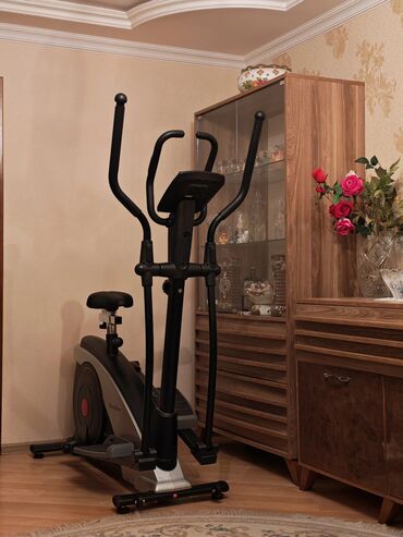 İdman qidaları: Elliptik trenajor – evdə kardio və ümumi bədən məşqləri üçün