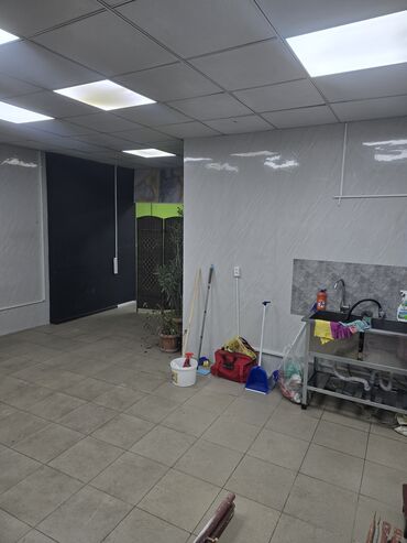 Рестораны, кафе: Сдаю помещения под любой бизнес по ул. 7апреля д.72 пересекает — 8