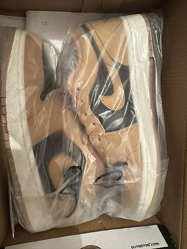 jordan 39: Air Jordan Low 1, совсем новая, женская, 39-размер — 3