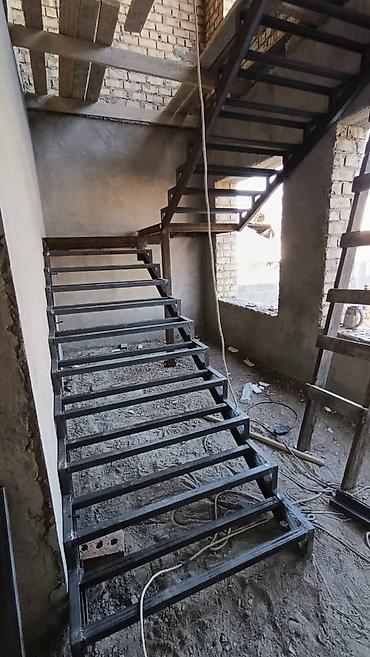 Обшивка лестниц: Карказ лестница Бир тепкичи 1000 сом. +Абшибка шпон фанера 8000 — 8