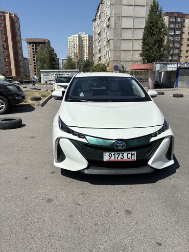 самая деловая машина: Toyota Prius: 2018 г., 1.8 л, Вариатор, Электромобиль, Хетчбек