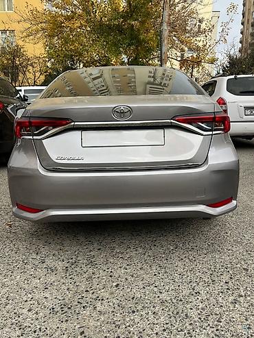 corolla 2021: Toyota Corolla: 1.6 l | 2021 il Sedan — 3