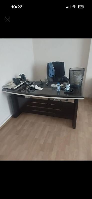 угловой офисный стол: Ofis mebel dəsti Tərkib: - Menecer stolu: L formalı, iş səthində — 6