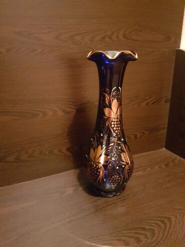 Vazalar: ○ G Ü L D A N ○ Rusiya istehsalı. Hündürlüyü - 34 sm. Qiyməti - — 9