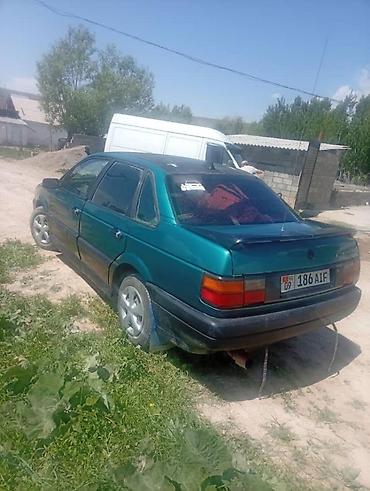 Volkswagen: Volkswagen Passat: 1989 г., 0.8 л, Кол менен иштөөчү, Бензин, Седан — 2