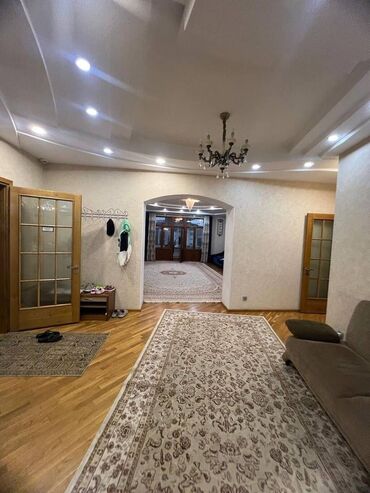 панельный дом: 5 и более комнат, 210 м², Элитка, 6 этаж, Дизайнерский ремонт