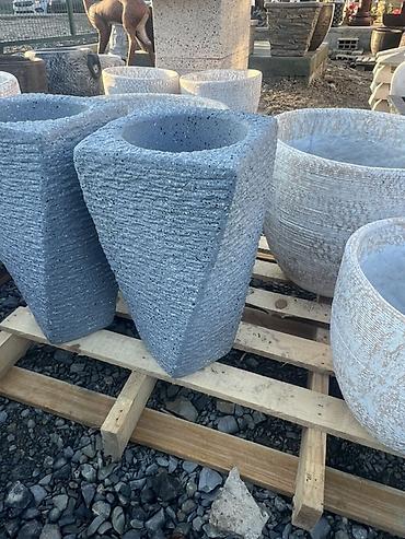 seme jagode: Dekorativne spoljne saksije – moderni stožasti model - Materijal — 1
