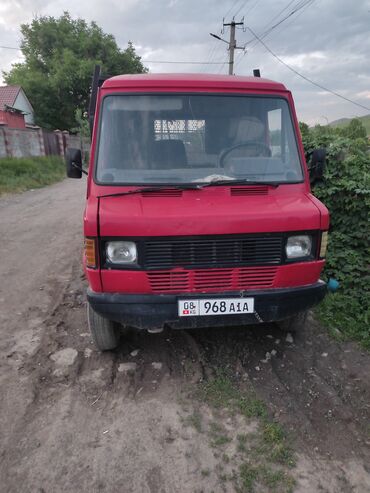 сапок сатам: Mercedes-Benz : 1986 г., 2.4 л, Механика, Дизель, Бус