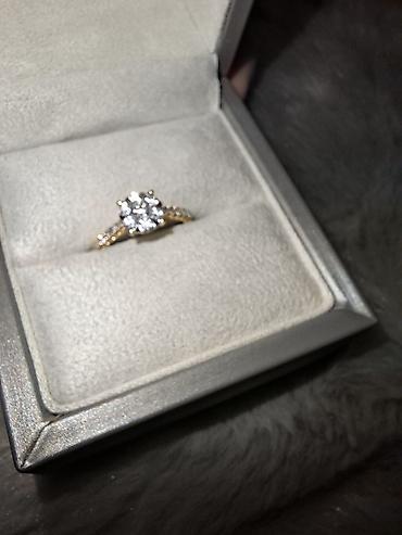 Prstenje: Zlatni verenički prsten sa dijamantima – floralni klaster ukupno — 9