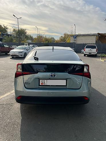 lx 570 2014: Toyota Prius: 2019 г., 1.8 л, Автомат, Гибрид, Лифтбек — 6