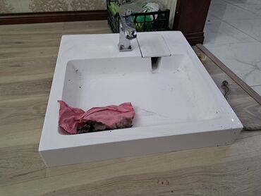 сушилка для белья в ванной: Раковина для ванной, Материал: Акрил