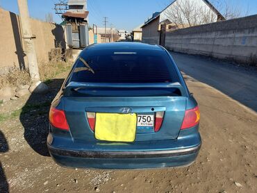 машины расрочка: Hyundai Elantra: 2002 г., 1.6 л, Механика, Бензин, Седан