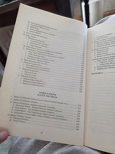 Tədris ədəbiyyatı: İqtisadiyyat və xüsusilə dövlət maliyyəsi mövzusunda kitab — 9