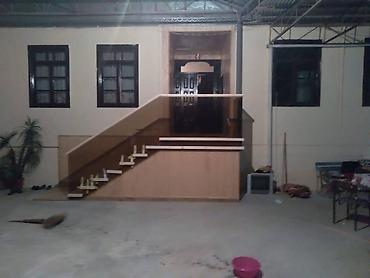 Metall konstruksiyalı, örtülü həyət/veranda üçün pilləkən və giriş lalafo.az -da Metall konstruksiyalı, örtülü həyət/veranda üçün pilləkən və giriş