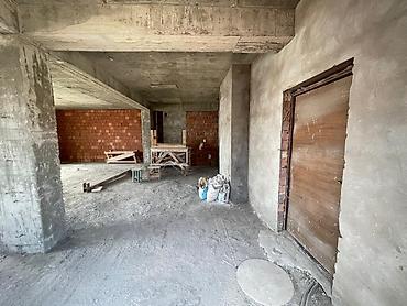 rahat əmlak: 3 otaqlı, Yeni tikili, 200 kv. m — 8