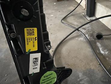 li ion: Li Auto L9 — Orijinal orta arxa stop işığı X01-53011089 Lixiang Li — 4