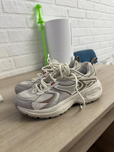 ник: Кроссовки, 37.5, Adidas, Б/у, цвет - Белый, Самовывоз — 7