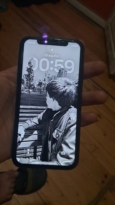 Apple iPhone: IPhone 11, 64 GB, Qara, Face ID — 8