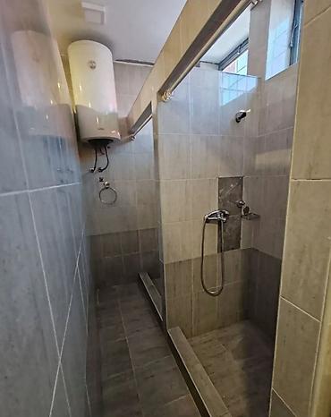 Magacini i radionice: Izdaje se prostrana i funkcionalna hala ukupne površine 420 m² ( 300 — 20