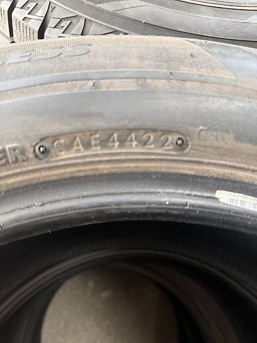 60: Комплект зимних шин Bridgestone Blizzak VRX2 - Размер: 215/60 R17 - — 5