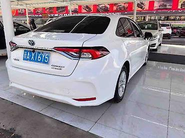 Toyota: Toyota Corolla: 2021 г., 1.8 л, Автомат, Гибрид, Седан — 4