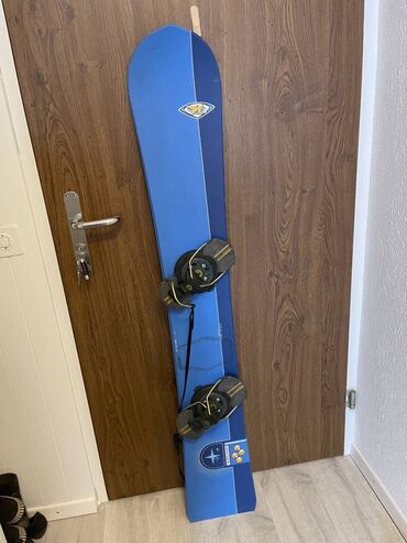 torba za gepek sa čičak trakama: Snowboard br.21 Nidecker sa vezovima (152 cm ), uvoz Svajcarska
