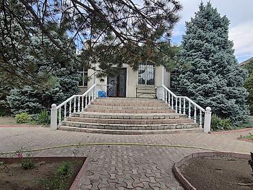 жёлтый домик: 384 м², 5 комнат, Церковь — 4