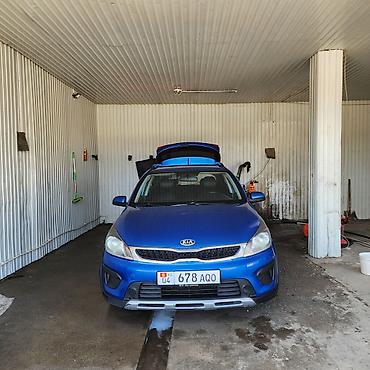 Kia Rio X-Line: 2018 г., 1.4 л, Автомат, Газ, Хэтчбэк