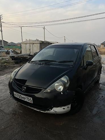 купить витц: Honda Fit: 2001 г., 1.3 л, Вариатор, Бензин, Хэтчбэк — 2