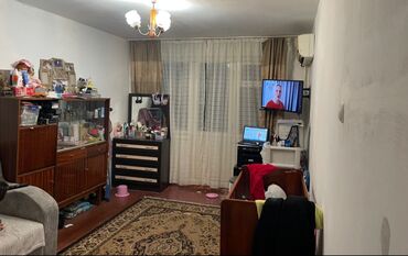 серая персидская кошка: 2 комнаты, 45 м², 104 серия, 3 этаж, Старый ремонт