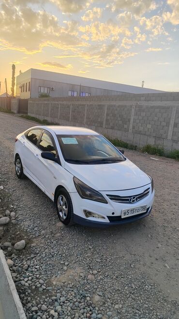 Hyundai: Hyundai Solaris: 2014 г., 1.4 л, Механика, Бензин, Седан