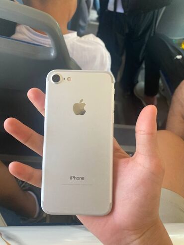 самые популярные телефоны: IPhone 7, Б/у, 128 ГБ, Matte Silver, Защитное стекло, 100 %