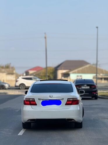 Lexus: Lexus LS: 4.6 l | 2009 il Sedan — 5