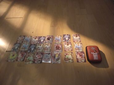 Гитары: 44özüm saymışam Futboll kartları 10manat nömrem 0556456889