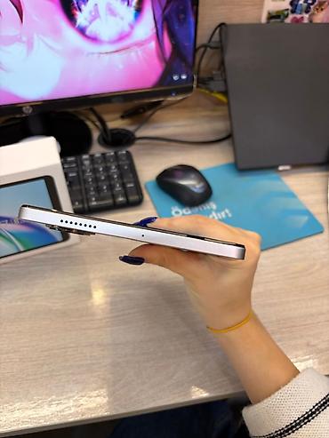 realme 8: Realme Pad Mini planşet. 1 gün istifadə edilib (lazım olmadığı üçün — 5