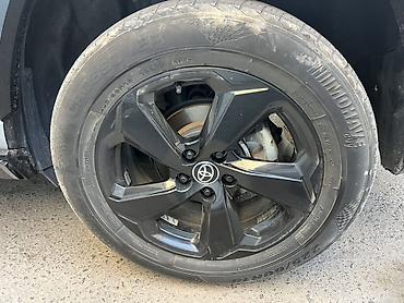 ls 470: Toyota RAV4: 2021 г., Гибрид, Кроссовер — 4