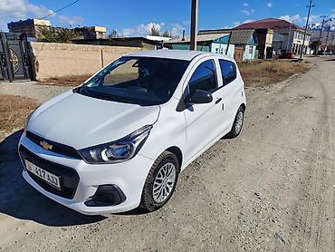 спарк в аренду: Chevrolet Spark: 2017 г., 1 л, Автомат, Бензин, Хэтчбэк — 2