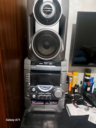 Karaoke: Sony markalı bu musiqi sistemi əyləncə ehtiyaclarınız üçün tam həll