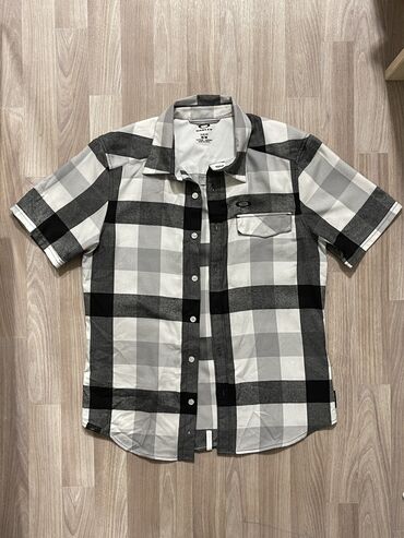 Рубашки: Рубашка M (EU 38), цвет - Серый