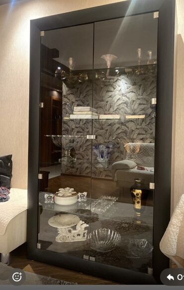 Bıçaqlar: Yeni, Açılan, 2 qapılı Düz dolab, Qorka
