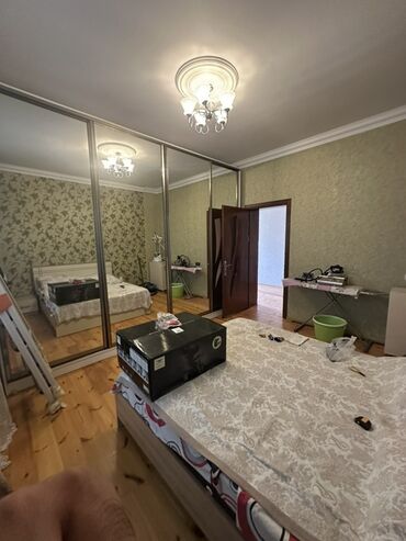 Həyət evləri və villaların satışı: 7 otaqlı, 144 kv. m, Orta təmir — 23