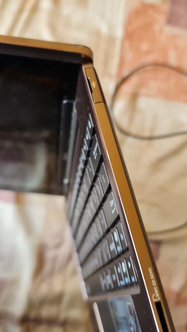 ASUS: Netbook je kao nov, sve radi nema.mane, moze I ko netbook I ko — 17