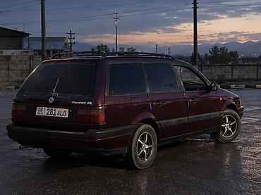 пл: Volkswagen Passat: 1993 г., 1.8 л, Механика, Бензин, Универсал — 3