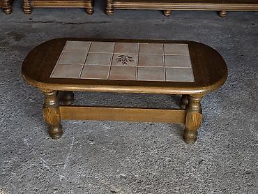 Stilski klub stolovi: Drveni klub sto sa keramičkim pločicama - Materijal: masivno drvo — 4